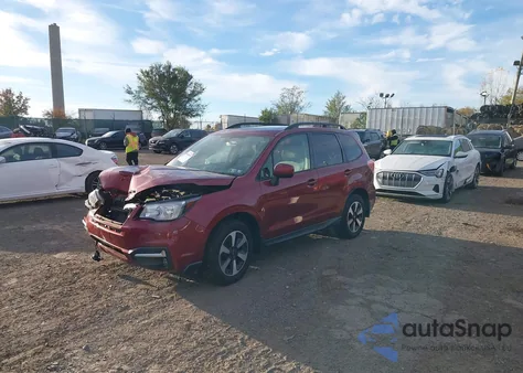 2018 Subaru Forester 2.5I Premium z USA, uszkodzony, nr VIN JF2SJAGC6JH516900